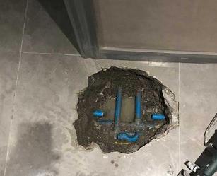 华宁阳台漏水维修公司分享下暖气管道漏水的原因有哪些